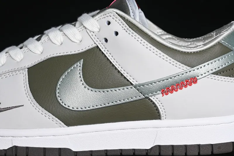 All Categories Nk SB Dunk Series Nk SB Dunk Low Low-top sneakers Nk Dunk Low "Year of the Snake" Year of the Snake Spring Festival limited low-top casual sneakers HV5980-231